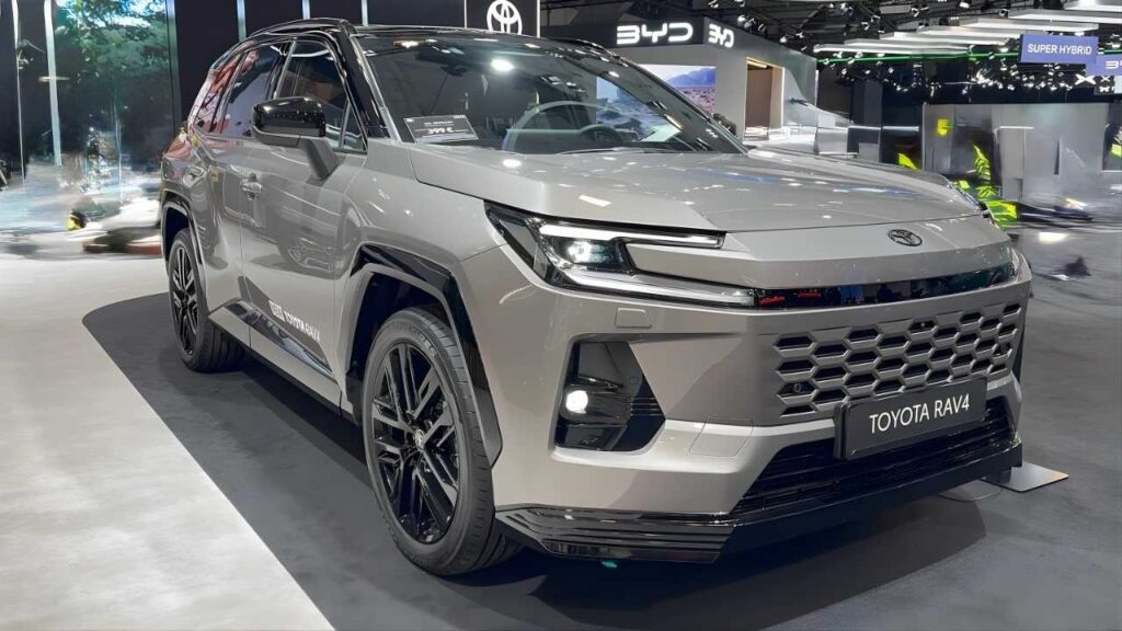 Toyota RAV4 HEV 2026: SUV Híbrido con Tecnología Avanzada, Eficiencia y Estilo Moderno